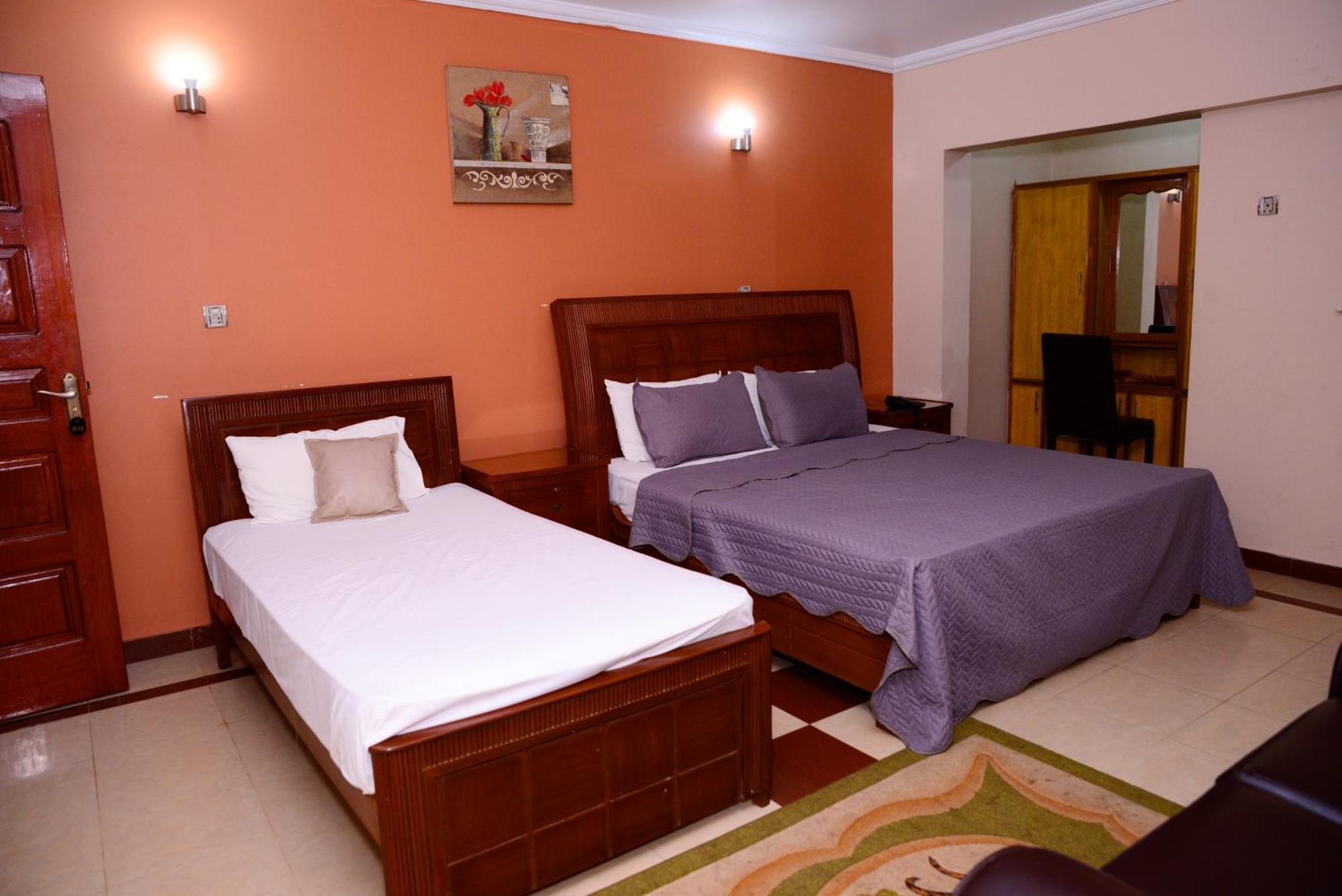 Mir Continental Hotel & Restaurant Muzaffarabad Zewnętrze zdjęcie